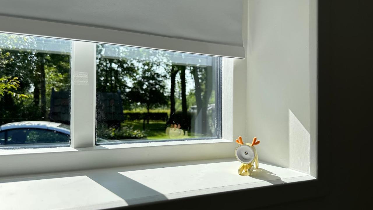 Bedandbreakfastrouveen Exterior photo