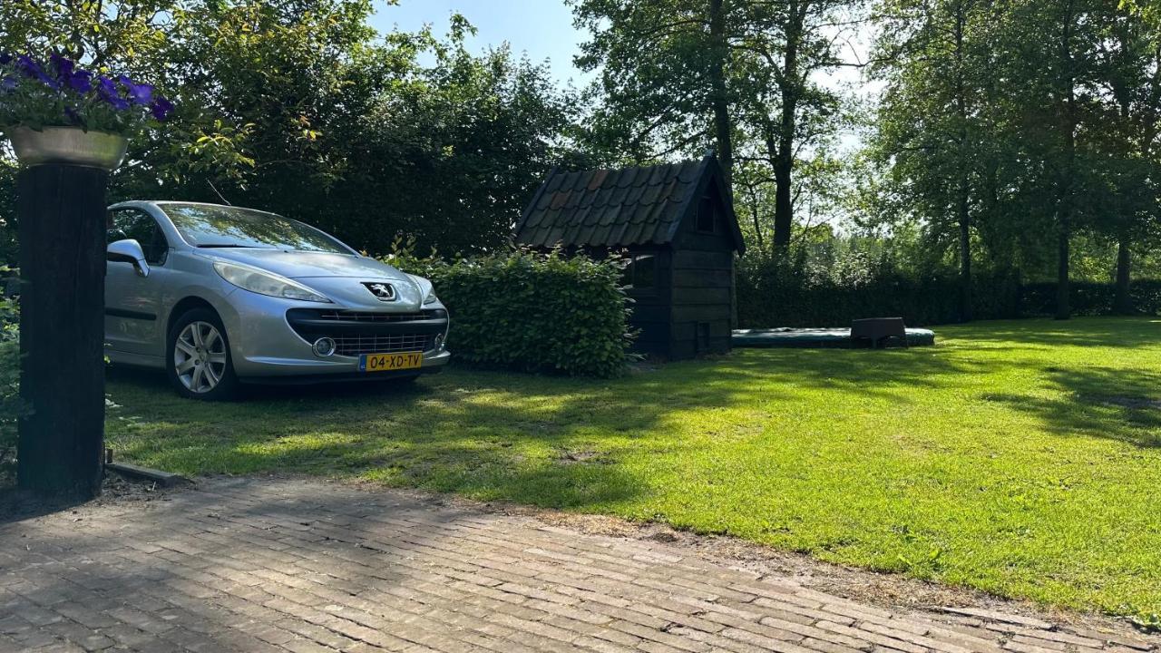 Bedandbreakfastrouveen Exterior photo